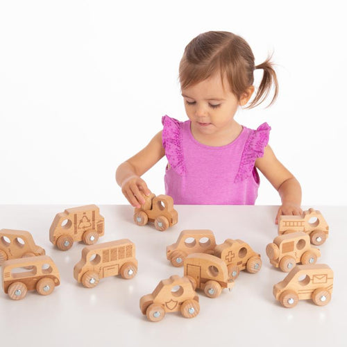 NATURAL WOODEN VEHICLES SET
