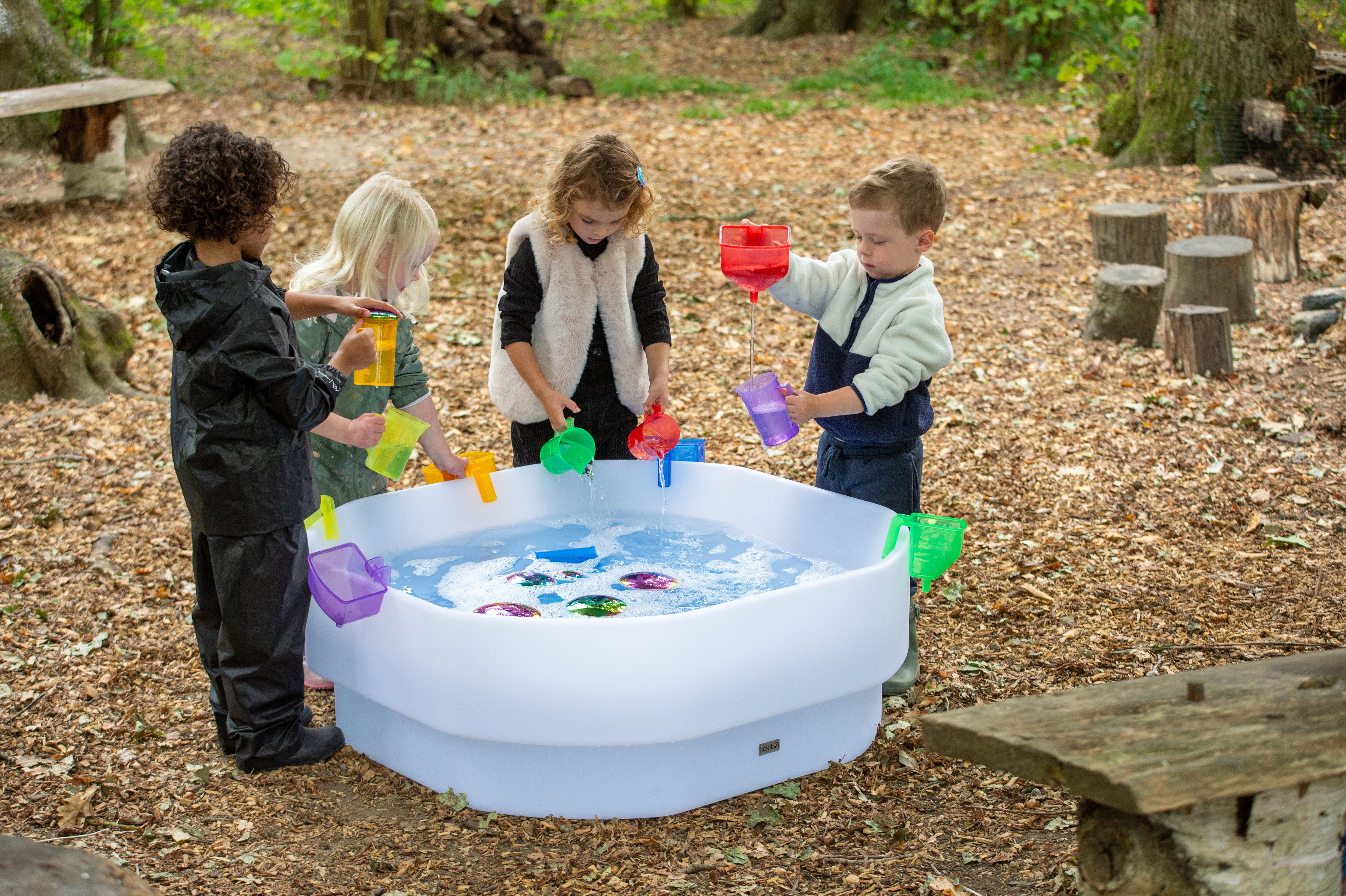 Discovery Glow Tuff Table