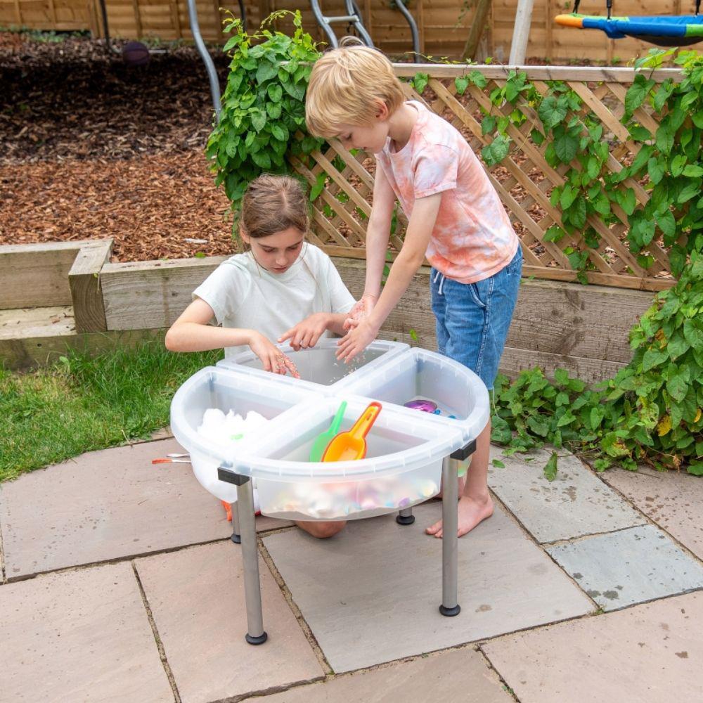 QUADRANT TRAYS & STAND
