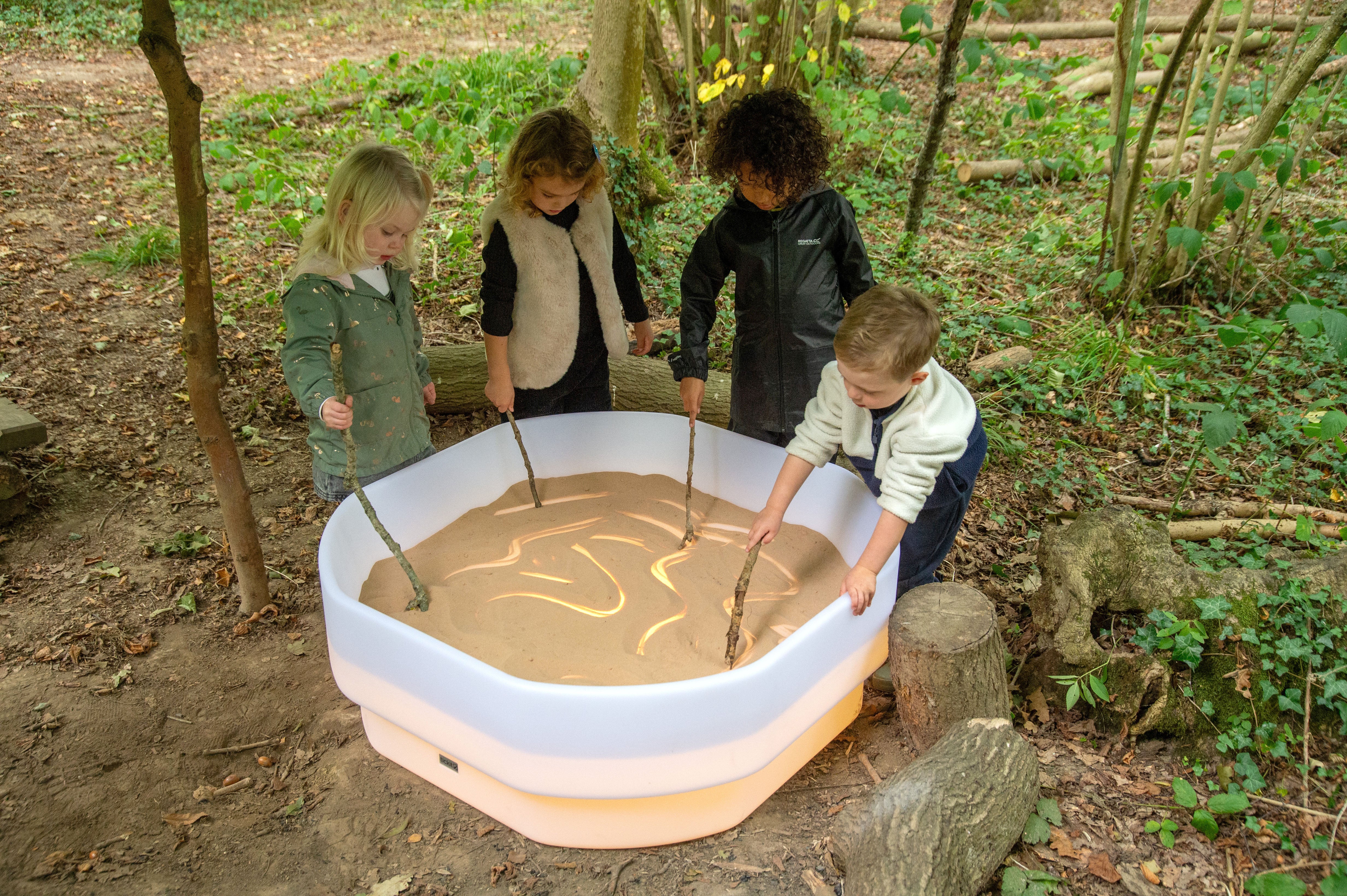 Discovery Glow Tuff Table