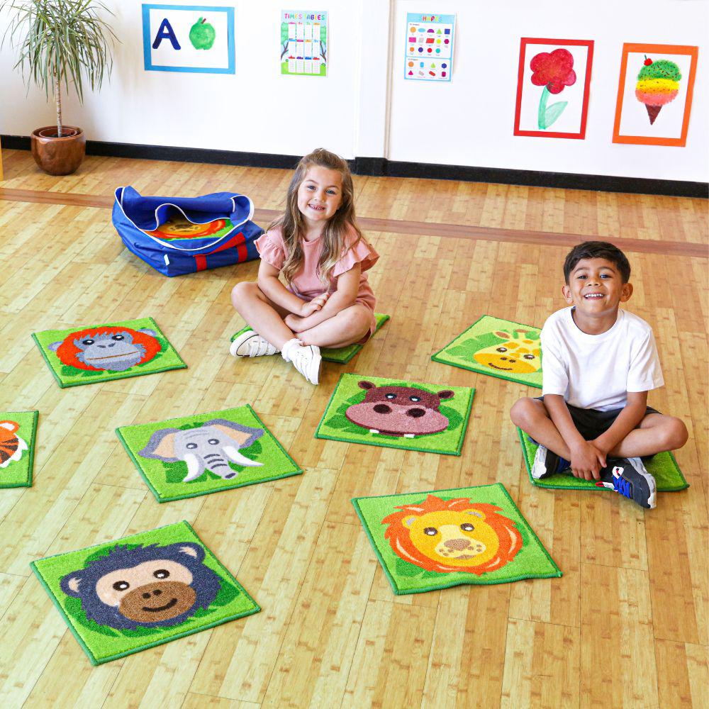 Zoo Conservation Mini Placement Carpets With Holdall