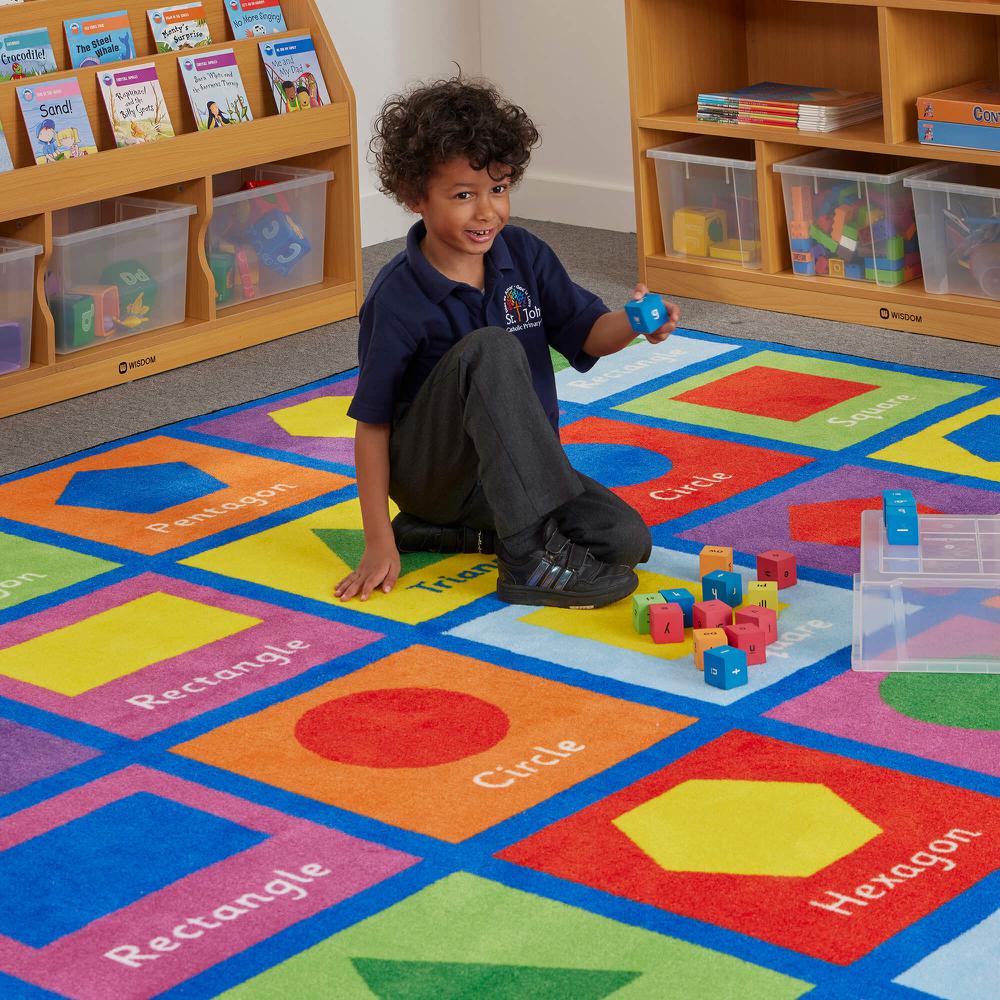 Large Shapes Learning Carpet