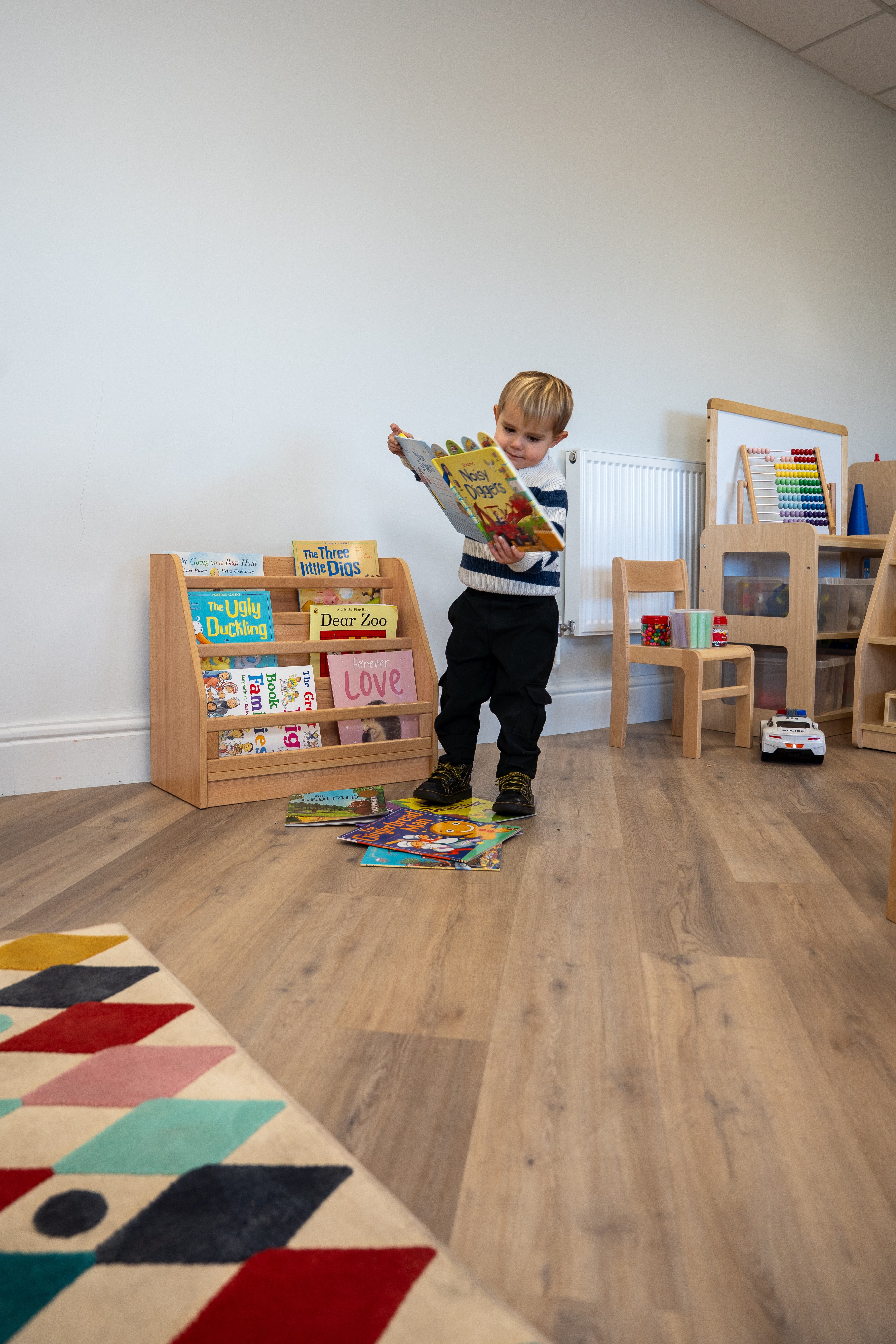 RS Toddler Bookcase