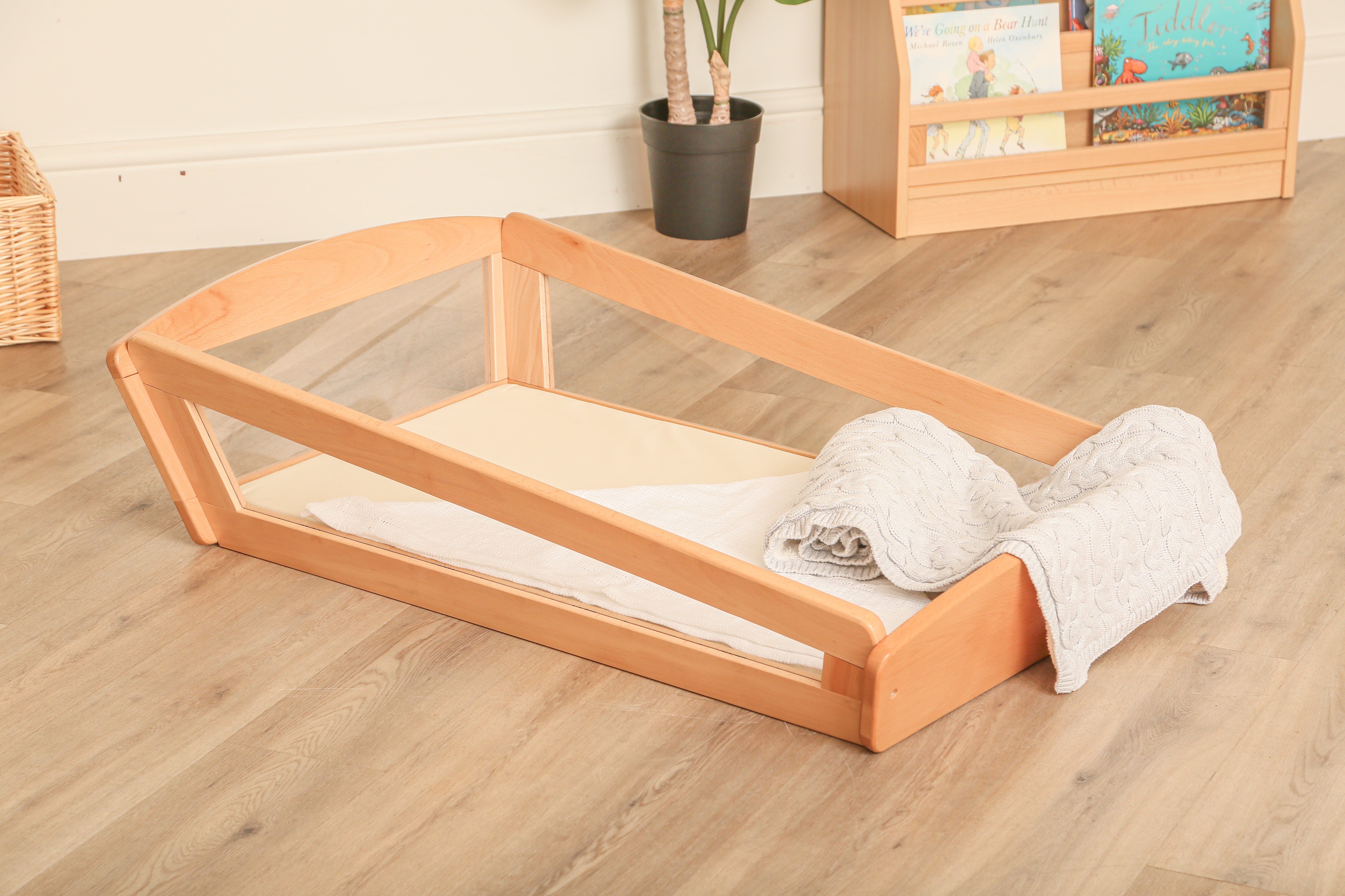 See N Snooze Bed